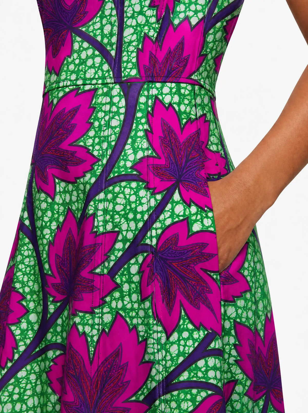 "Mzabibu" V Neck Midi Dress — back