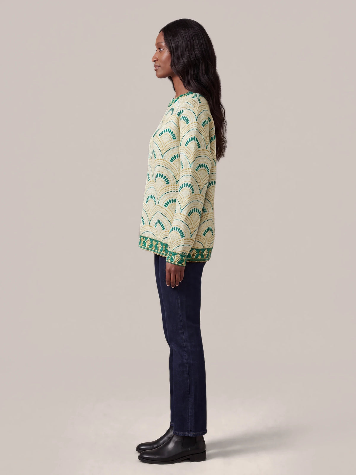"Pepeo" Sweatshirt — side view on model