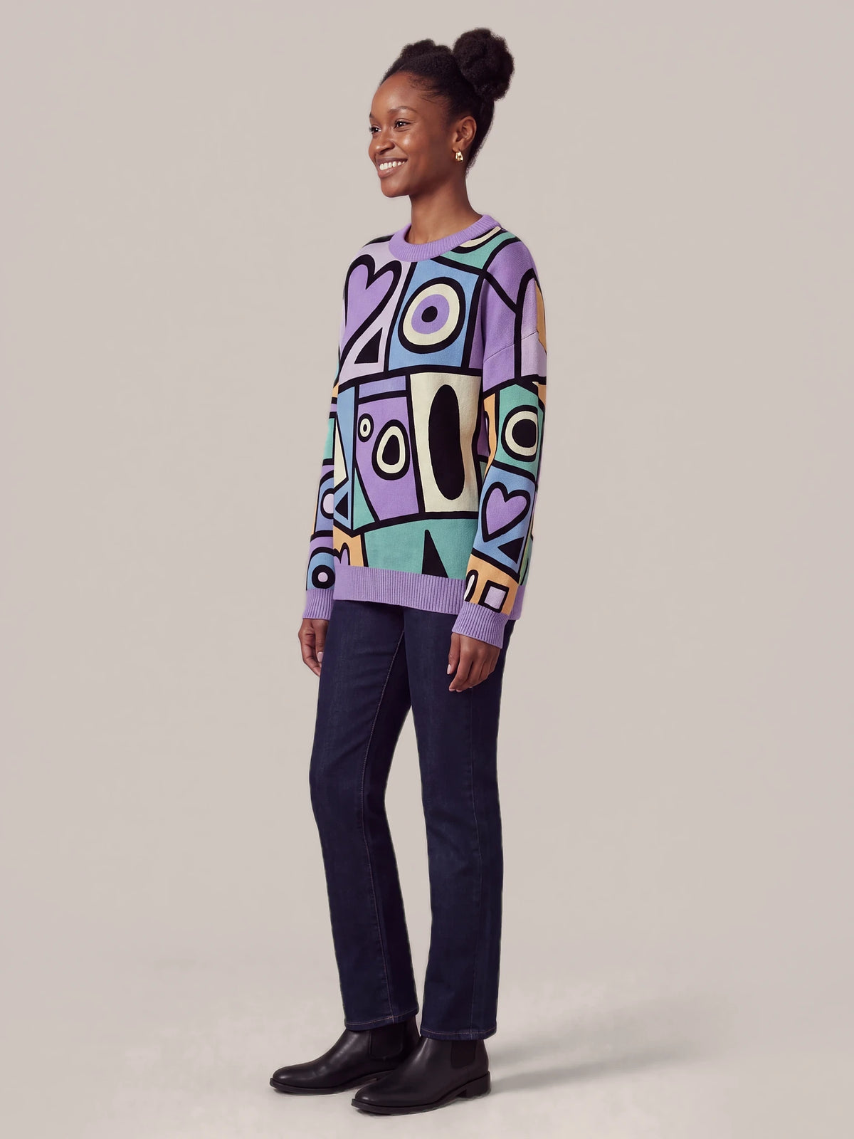 "Sanaa" Sweatshirt — side view on model