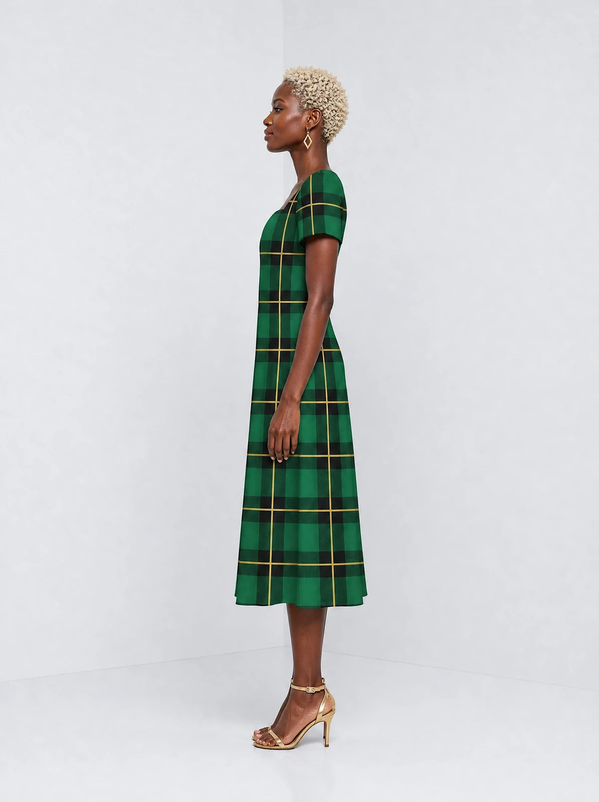 "Tandiko" Sweetheart Midi Dress — side view on model