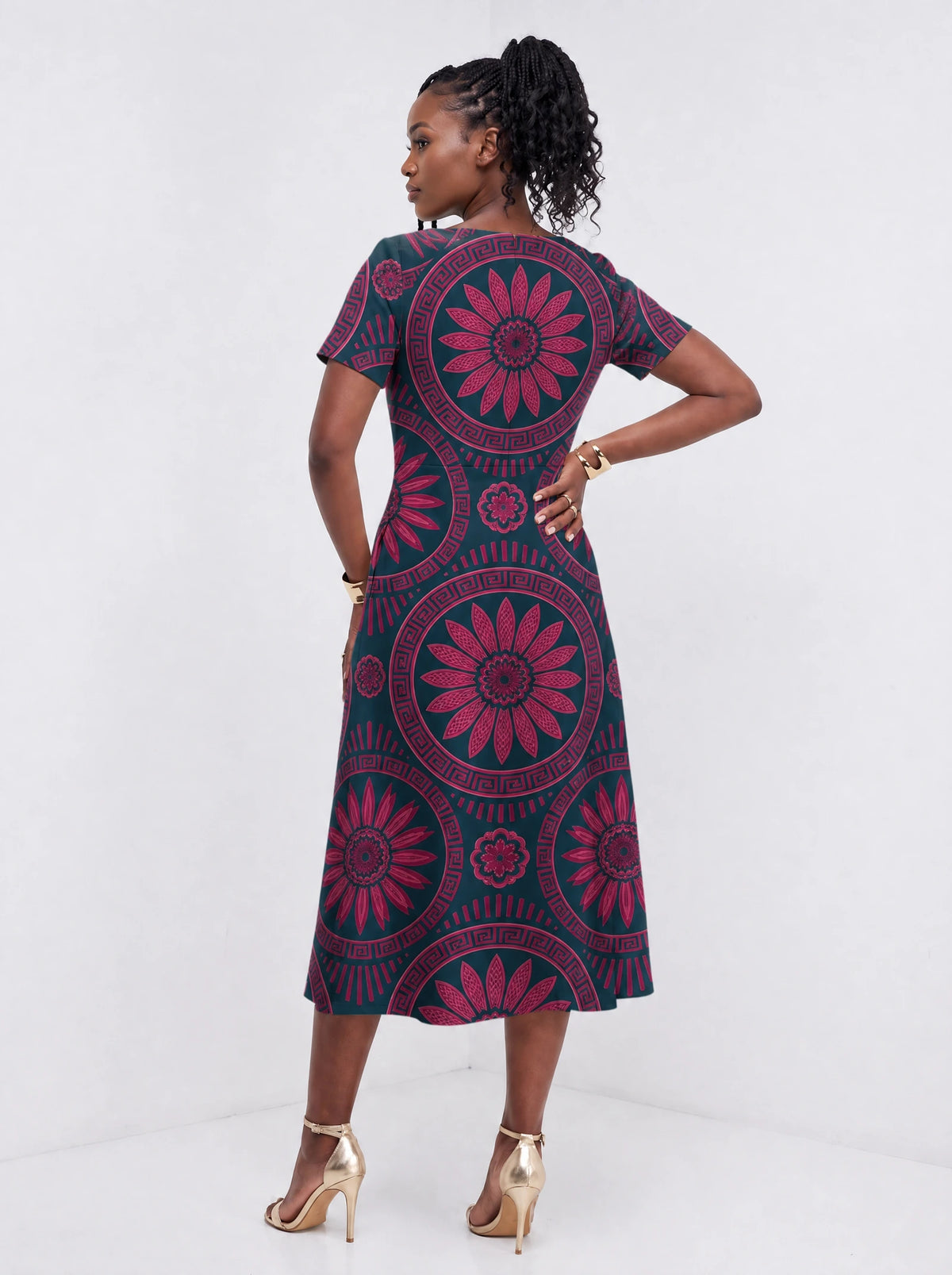 "Tausi" Sweetheart Midi Dress