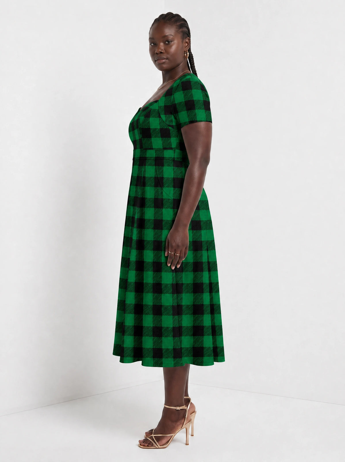 "Theluji" Christmas Sweetheart Midi Dress — side view on model