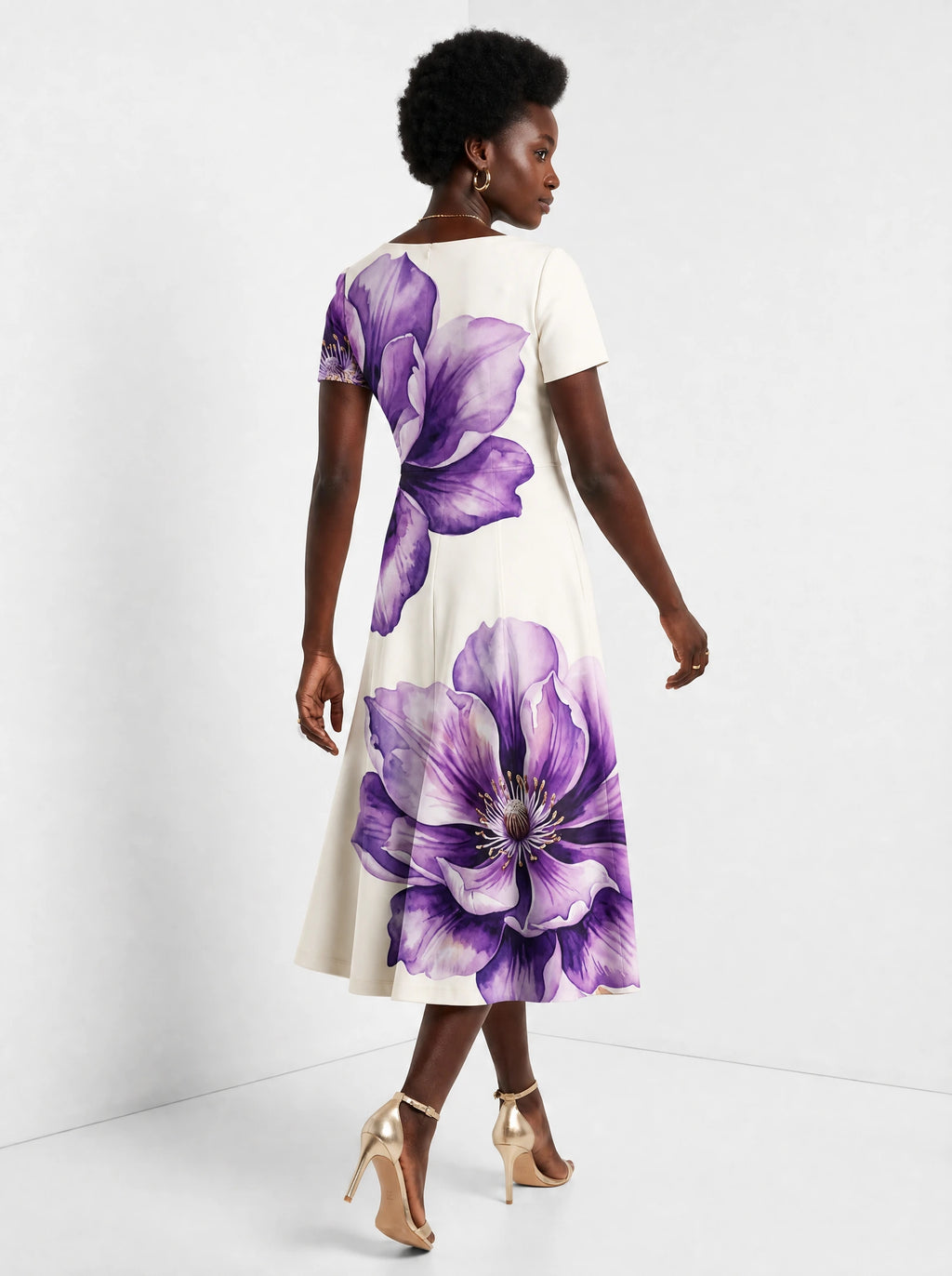 "Ua" Sweetheart Midi Dress
