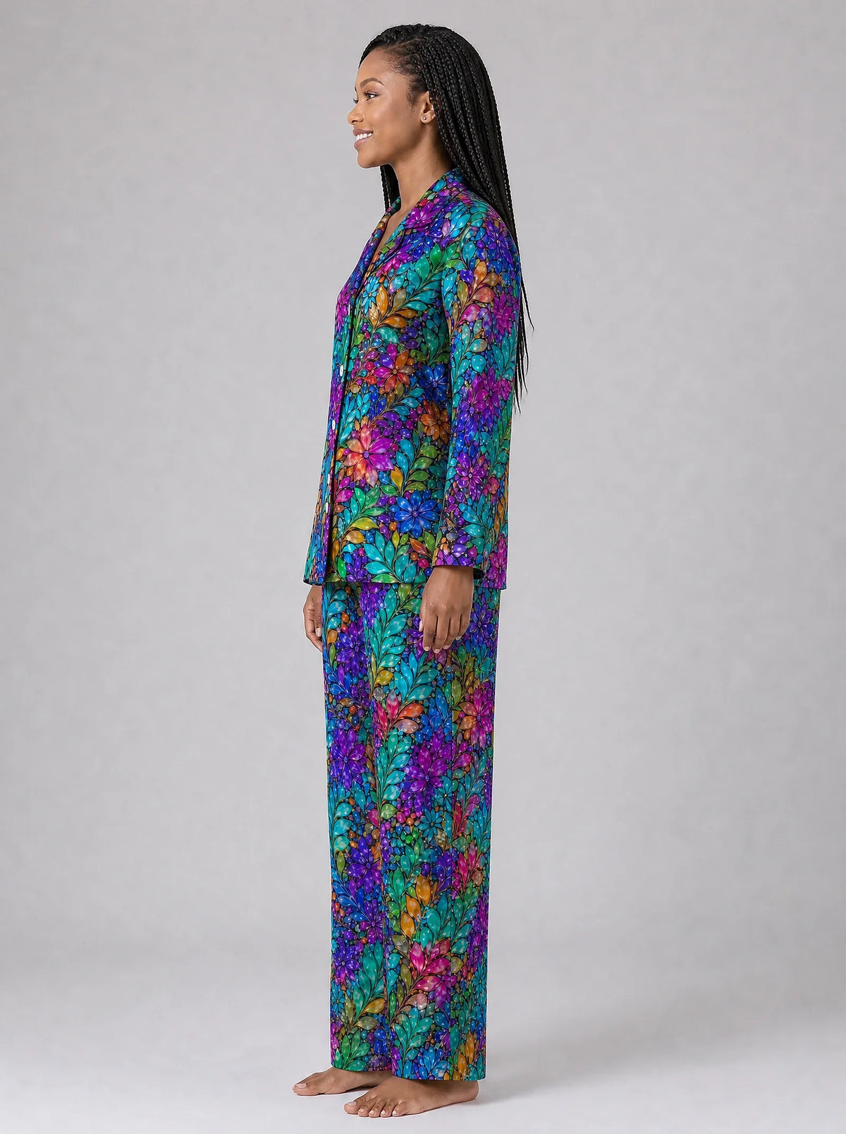 "Upinde" Pajama Set — side view on model