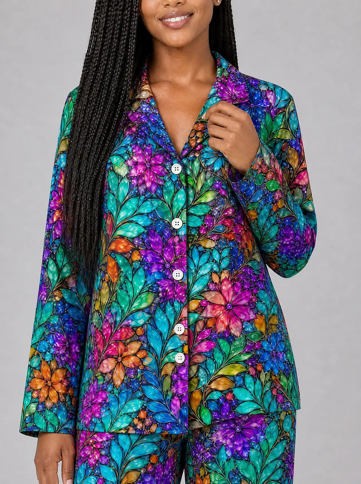"Upinde" Pajama Set — close-up on model