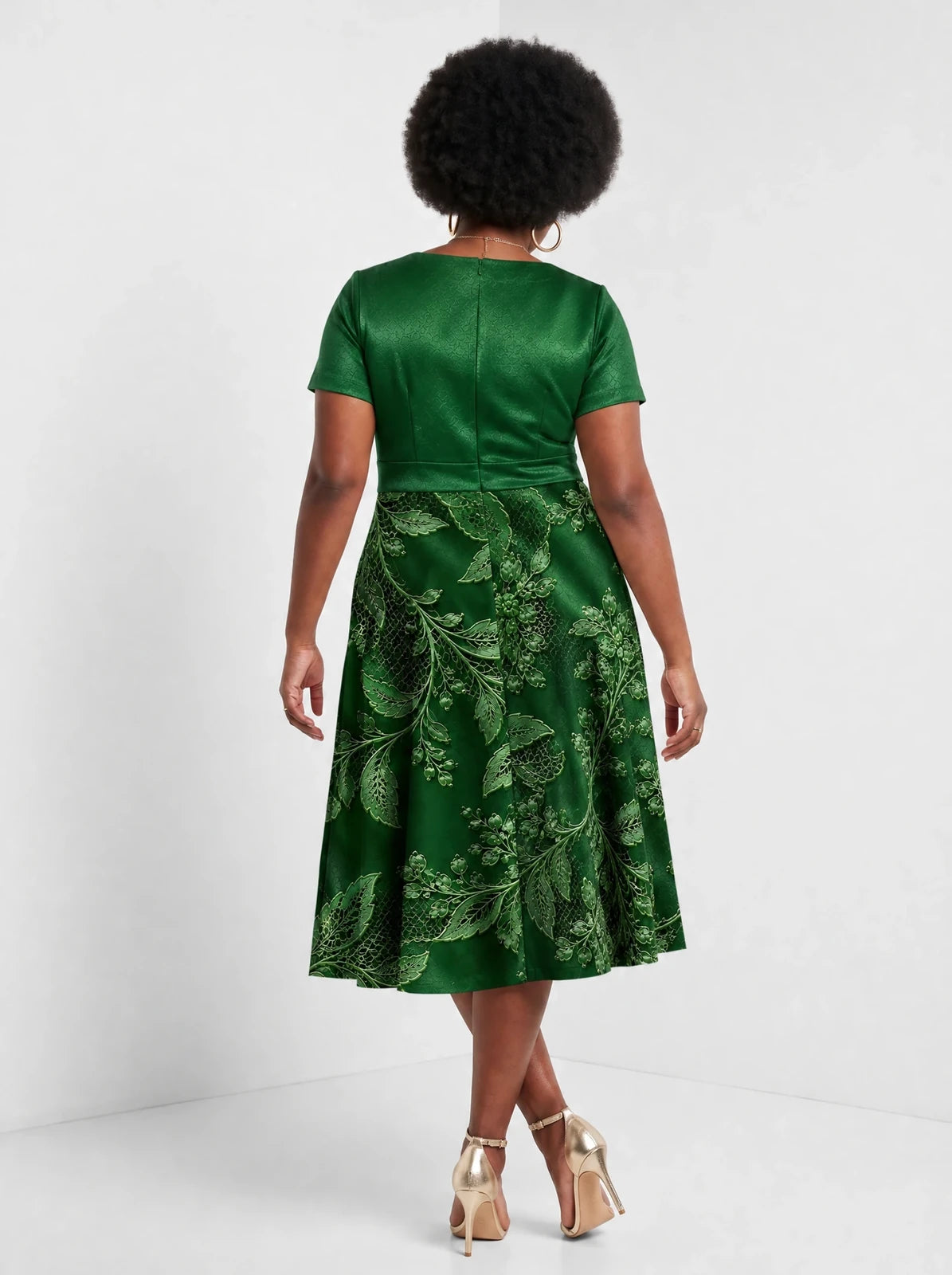 "Zabarajadi" Sweetheart Midi Dress — back view on model
