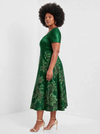 "Zabarajadi" Sweetheart Midi Dress — side view on model