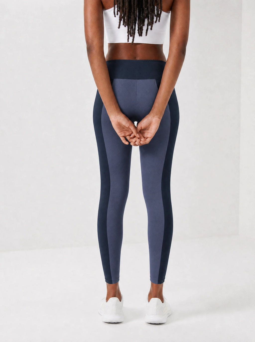 "Zafarani" Leggings — back view on model