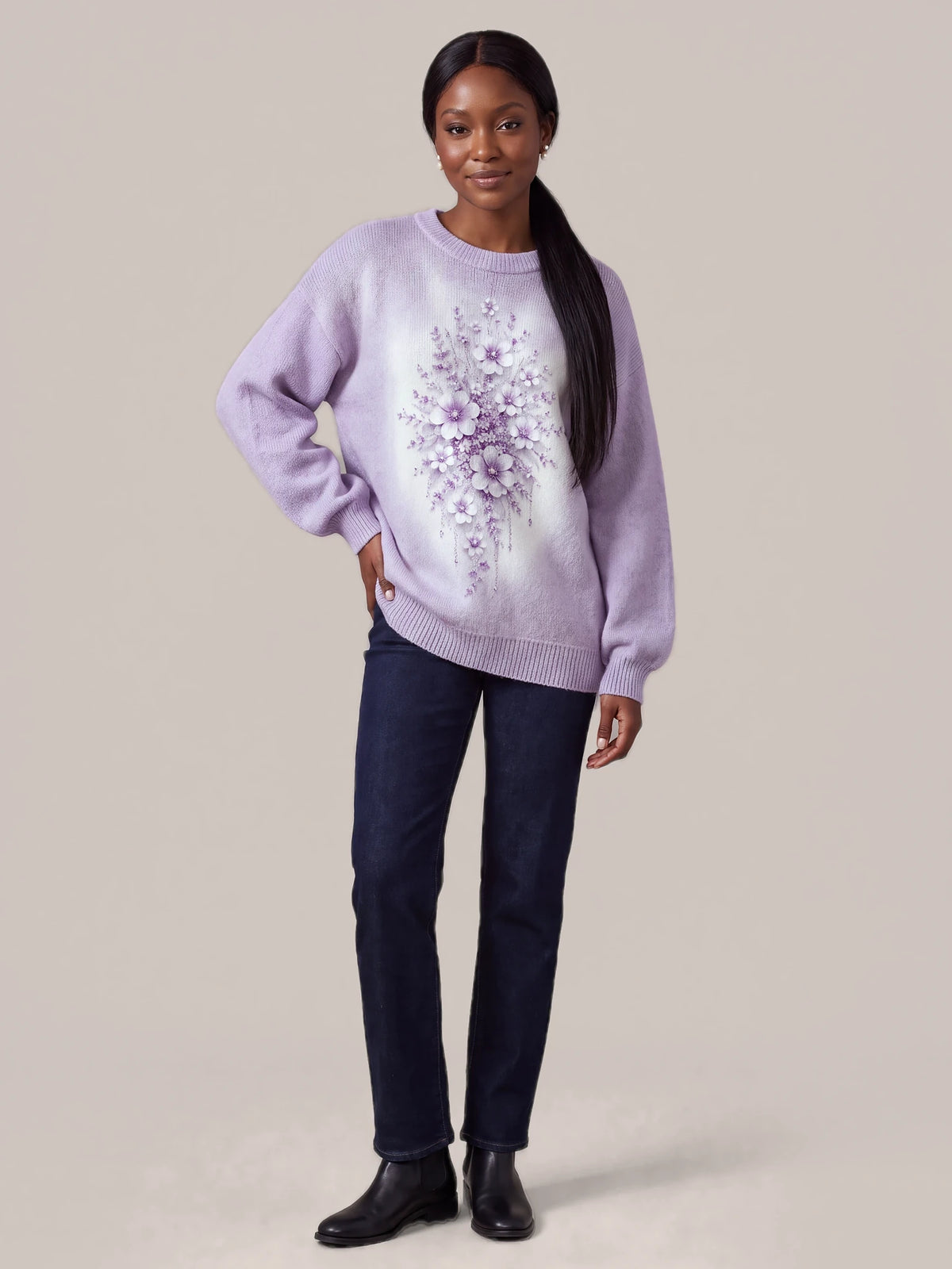 "Zambarau" Sweatshirt — front view on model