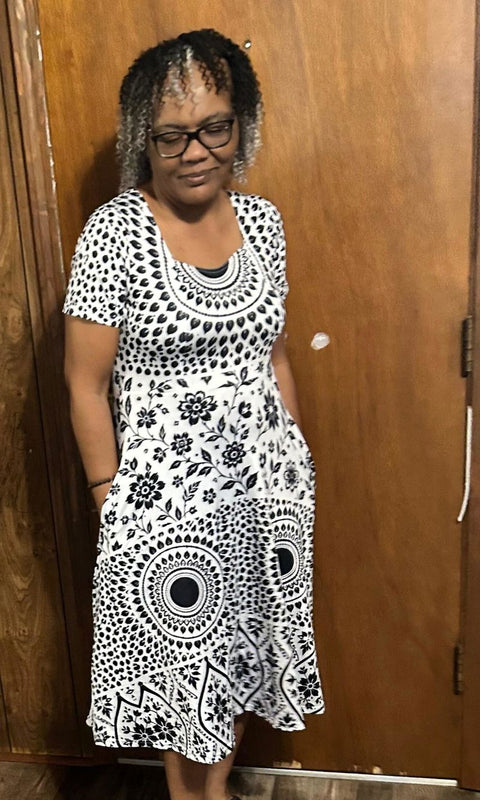 Customer photo: Joyce in the Mwanga sweetheart midi